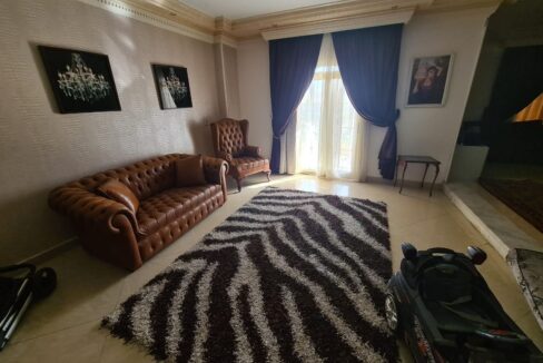 300 SQM Apartment 5th district Living Room