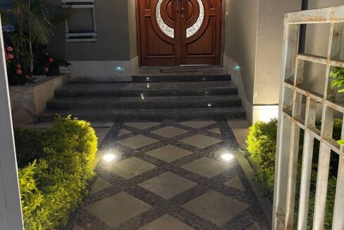 Luxuries Villa at Palm Hills 16