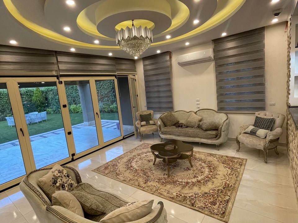 Luxuries Villa at Palm Hills 9