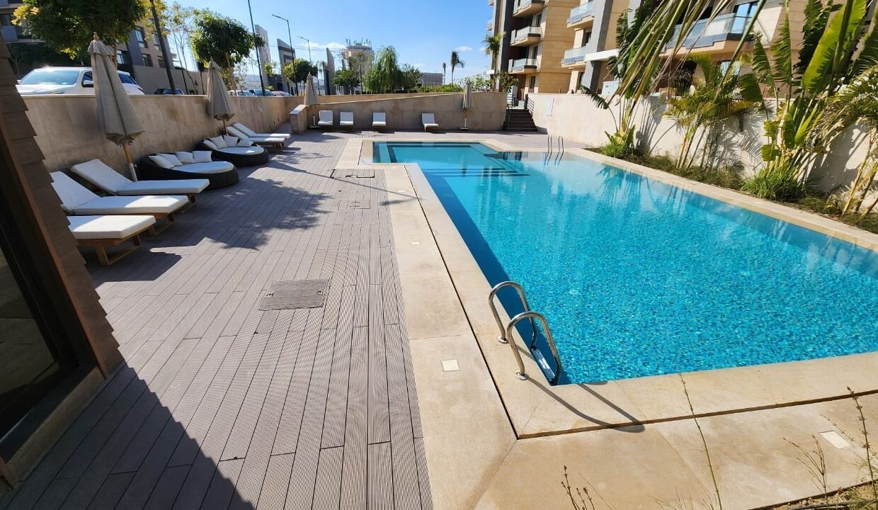 Unfurnished-Apartment-For-rent-In-Azad-Compund