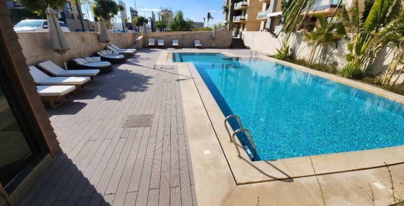 Unfurnished-Apartment-For-rent-In-Azad-Compund