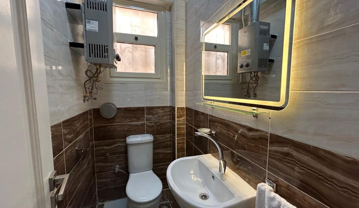EL Banafseg Bathroom