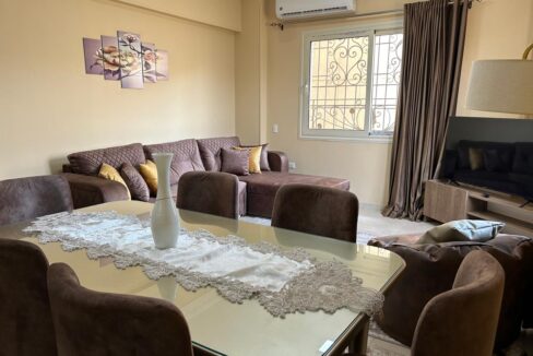 EL Banafseg Dining Table